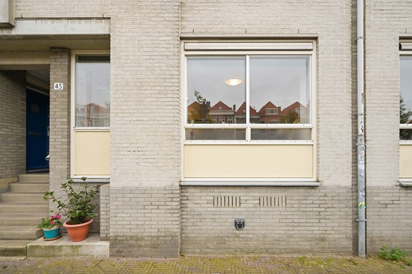 Medium property photo - Noordwal 45, 2513 EB Den Haag